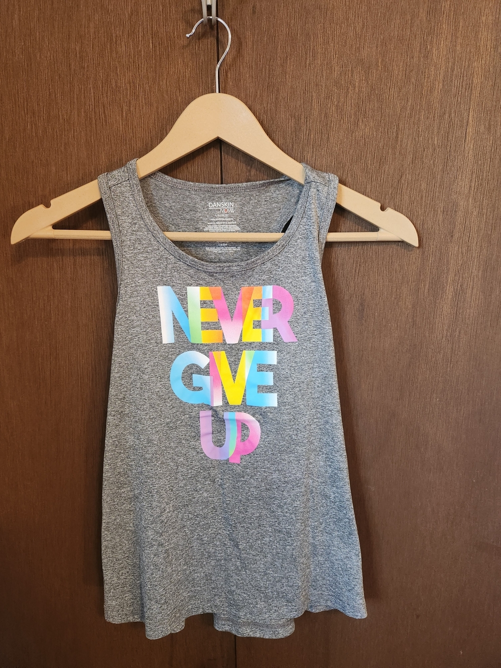 Danskin Now Girls Gray Tank Top with Multicolor 'Never Give Up' Print